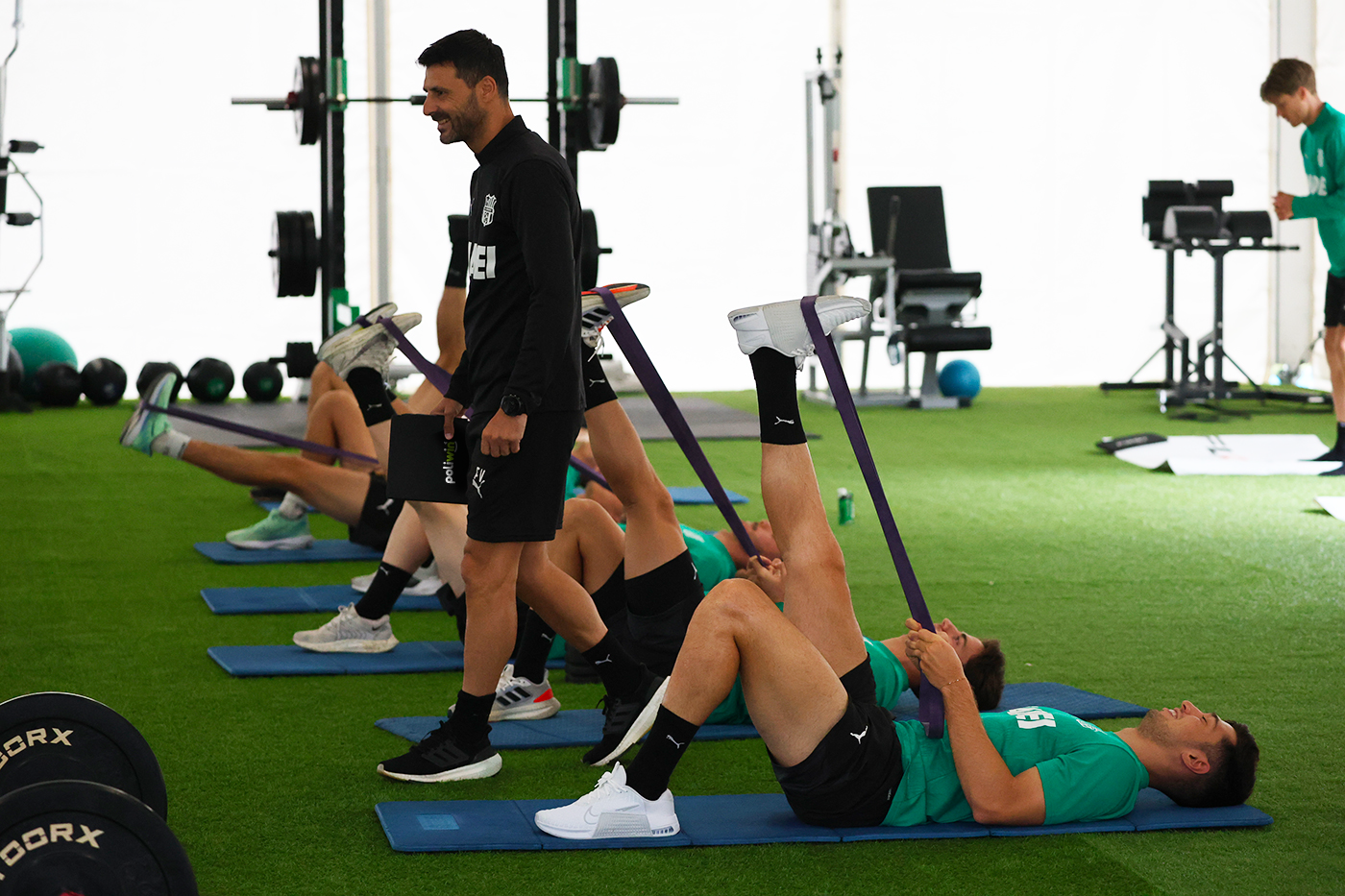 Day 10 | Allenamento mattutino per i neroverdi. Domani doppia seduta